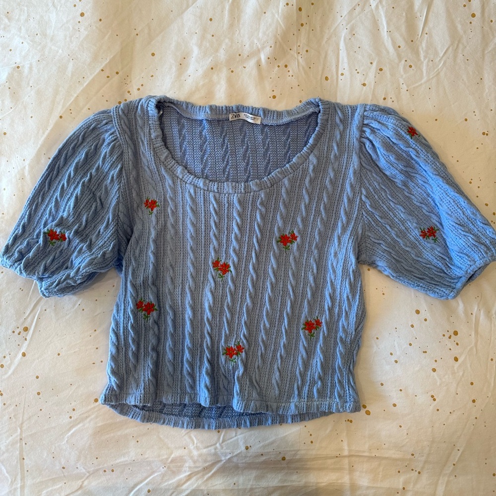 Blue Zara cropped sweater knit with flowers